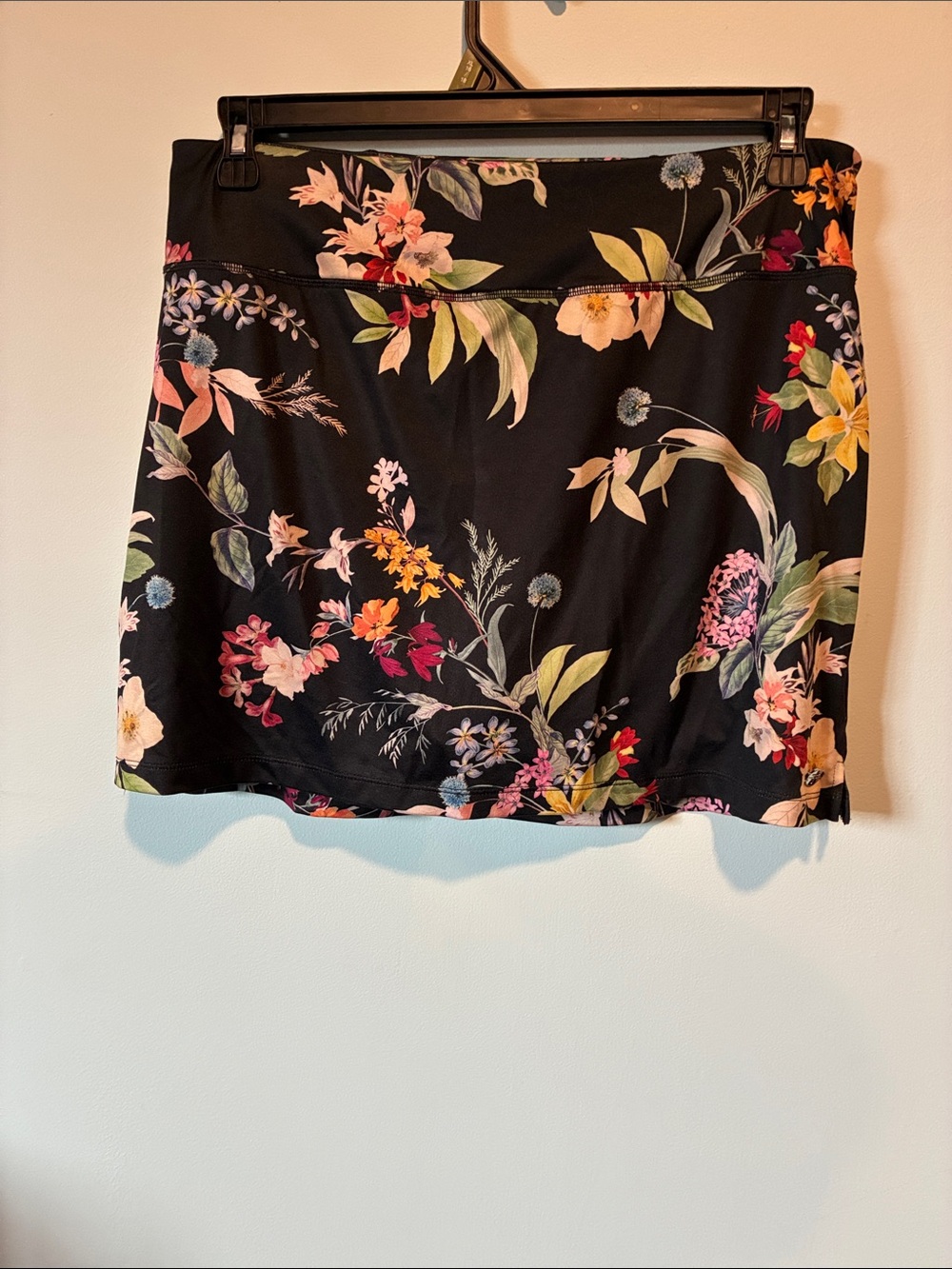 Tahari Black Mini Skort  with Multicolor Floral Print